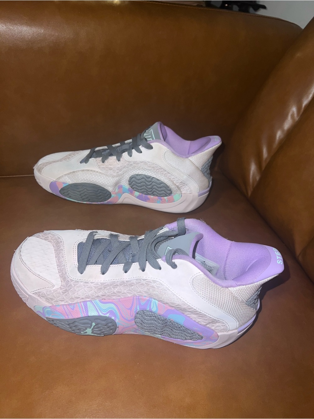 Jordan Tatum 2 basketball shoes in the "Sidewalk Chalk" size 7Y women’s 8.5 - Picture 2 of 12